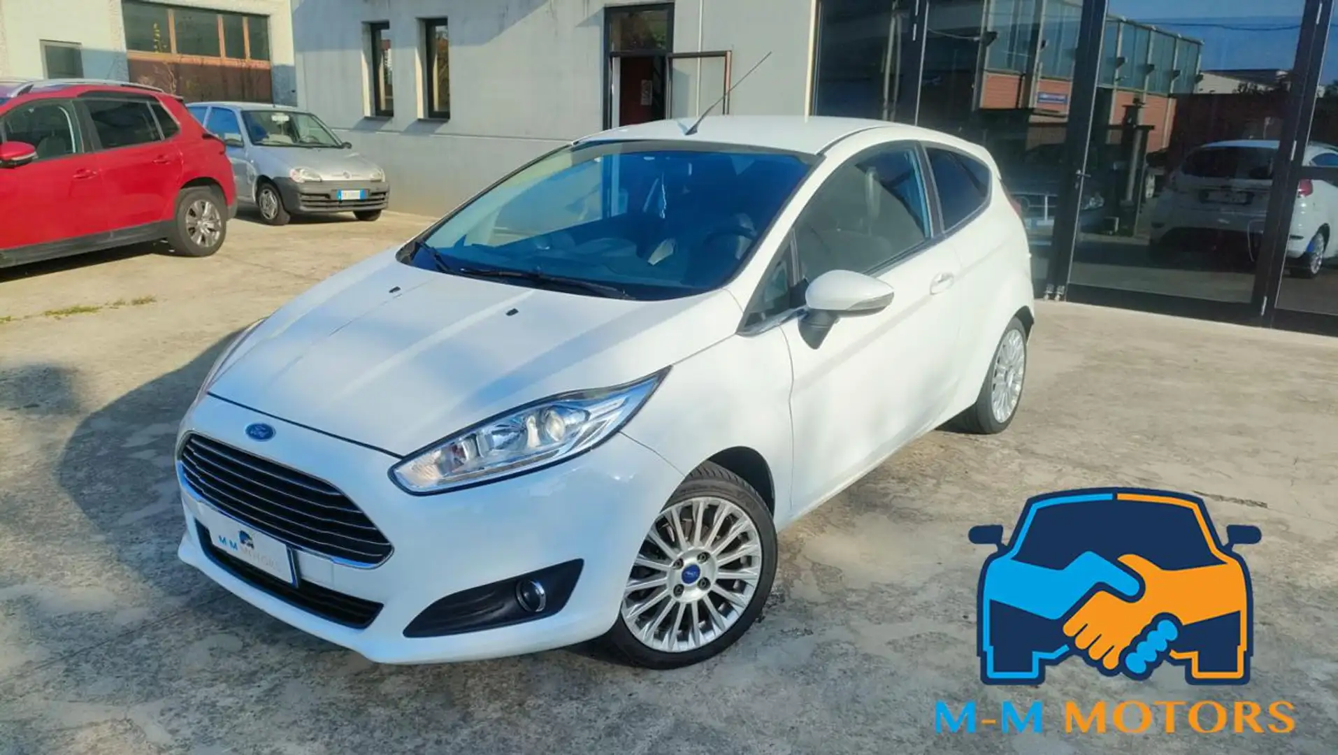 Ford Fiesta 1.5 TDCi 75CV 3 porte Titanium Bianco - 1