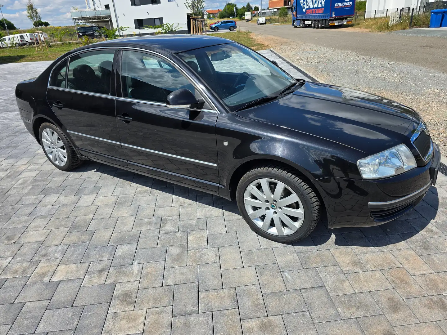 Skoda Superb Elegance Schwarz - 2