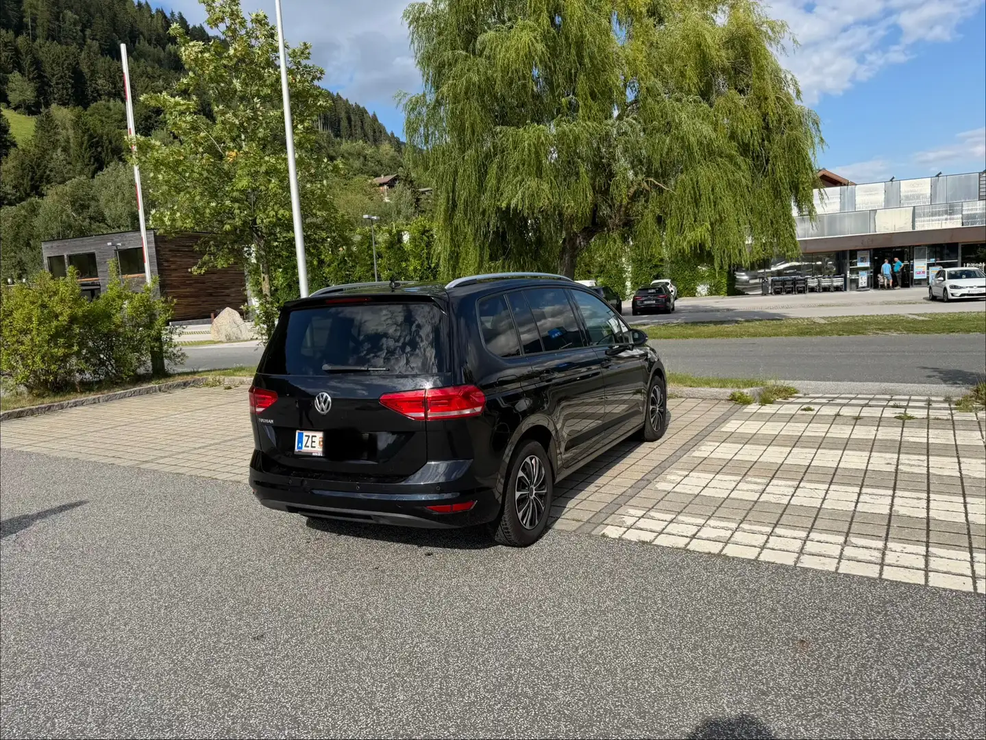 Volkswagen Touran Touran 1,0 TSI Comfortline Comfortline Schwarz - 2