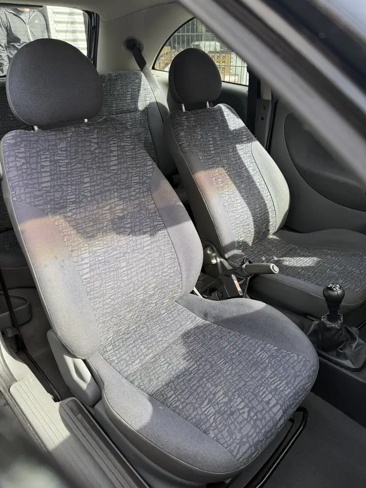 Opel Corsa 1.2-16V Comfort, foto 7