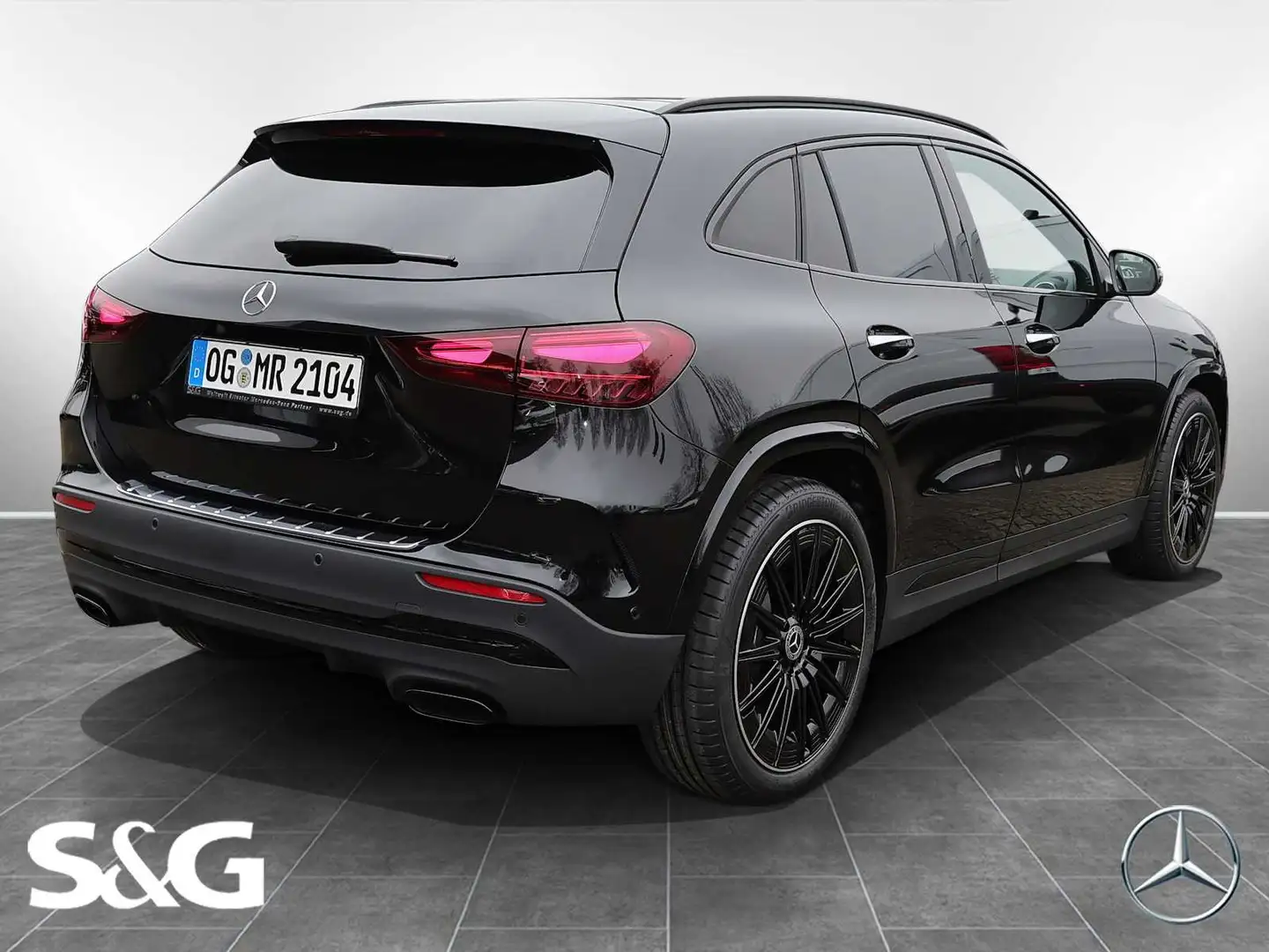 Mercedes-Benz GLA 220 4M AMG MBUX+360°+M-LED+Pano+AHK+Night+ Černá - 2