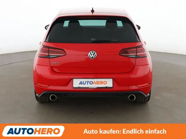 Volkswagen Golf view 5