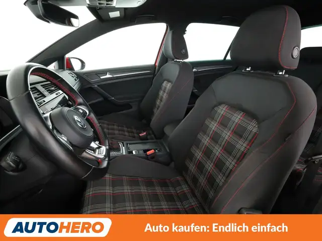Volkswagen Golf view 10