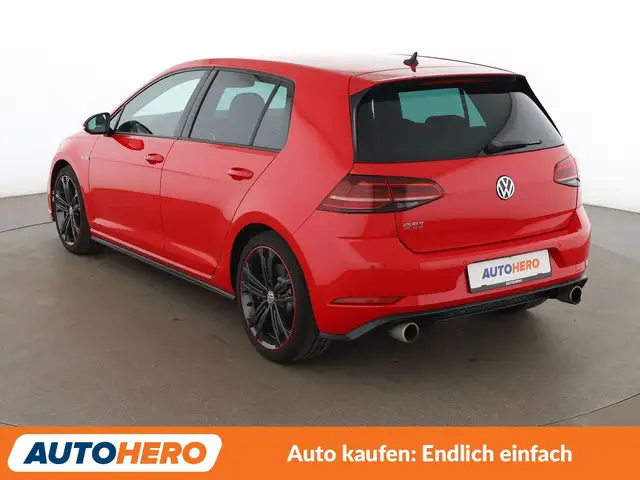 Volkswagen Golf view 4