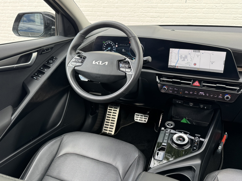 Kia e-Niro EV Executive Line 64.8 kWh SOH 98% All season V2L — photo 23