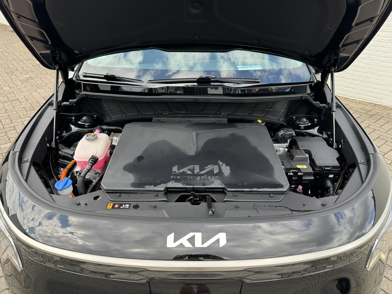 Kia e-Niro EV Executive Line 64.8 kWh SOH 98% All season V2L — photo 47