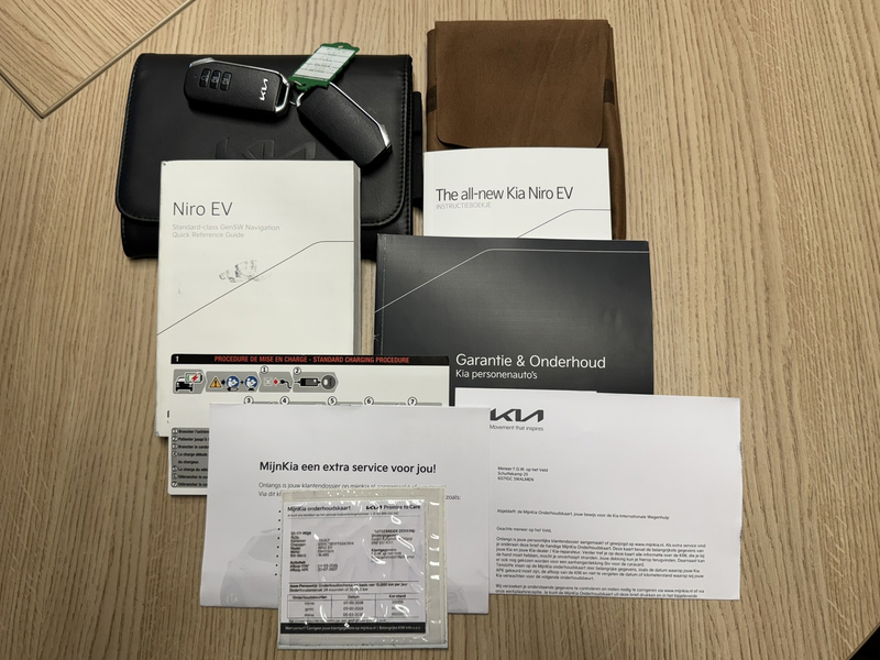 Kia e-Niro EV Executive Line 64.8 kWh SOH 98% All season V2L — photo 9