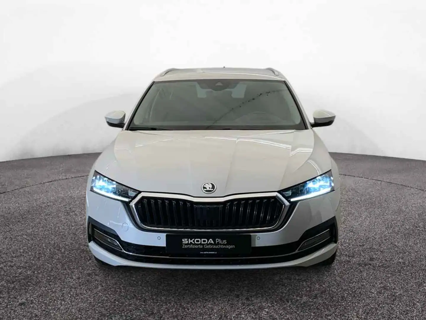 Skoda Octavia Combi Style 1.5 TSI DSG *AHK*HUD*NAV*LED Weiß - 2