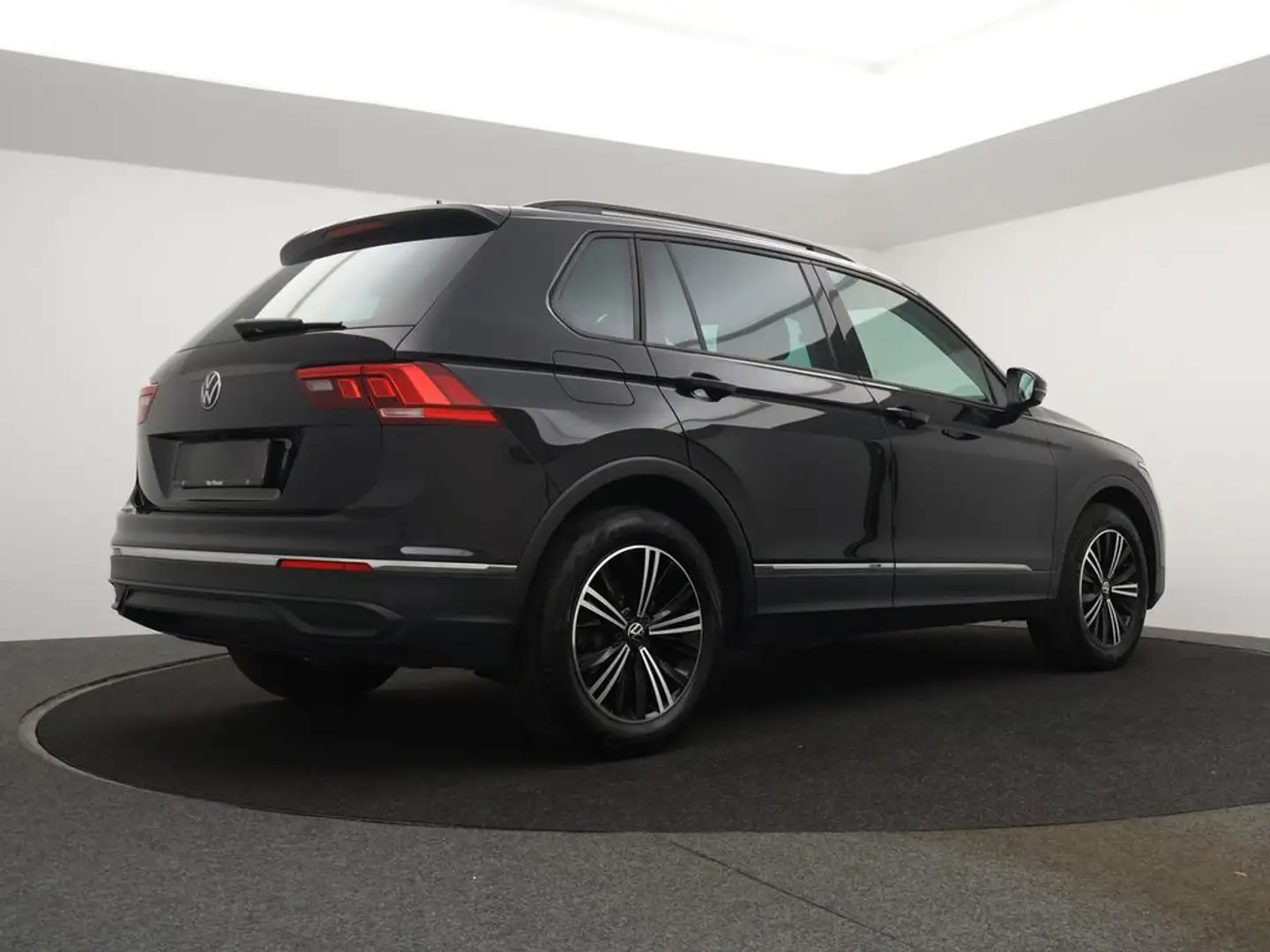 Volkswagen Tiguan Tiguan Life Business 1.5TSI 150PK *TREKHAAK*NAVI*A Noir - 2
