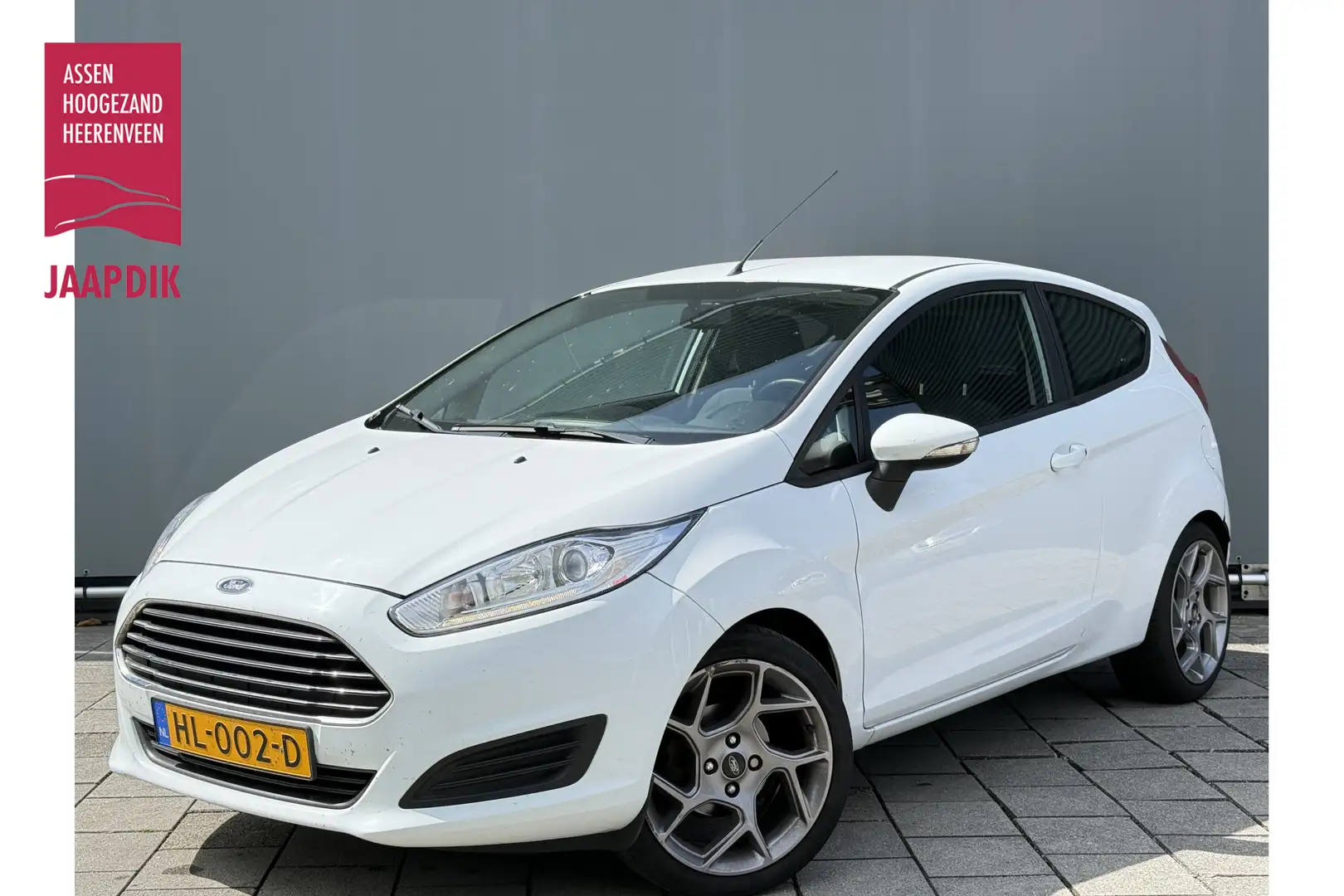 Ford Fiesta BWJ 11-2015 | 1.5 TDCi 96PK Style Lease | NWE APK Weiß - 1