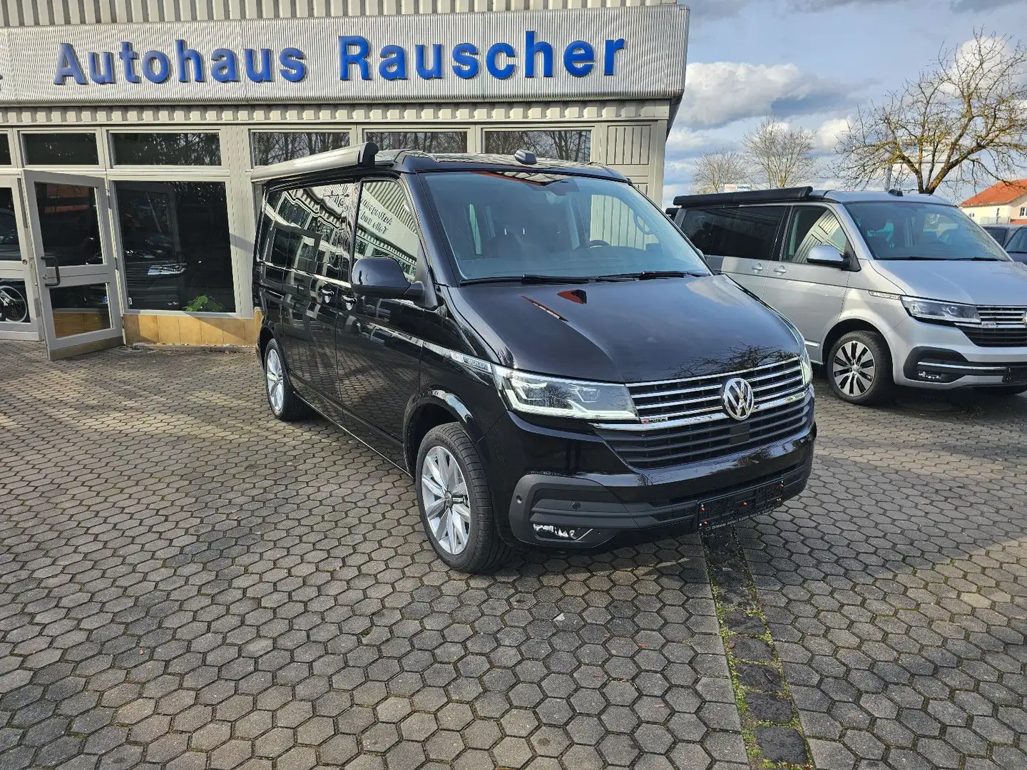 Volkswagen T6 California T6.1 California Ocean 2.0 TDI 204 PS DSG 4MO Schwarz - 1