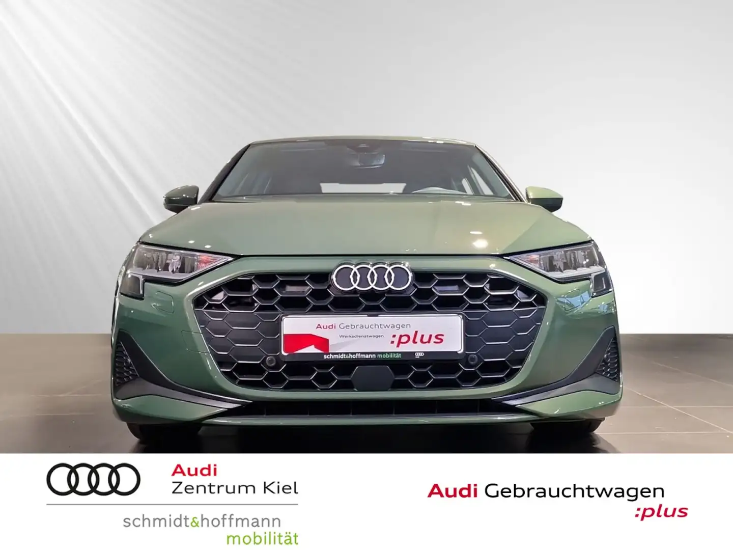 Audi A3 Limousine 30 TFSI Sitzhz Parklenkassitent Klima Grün - 2