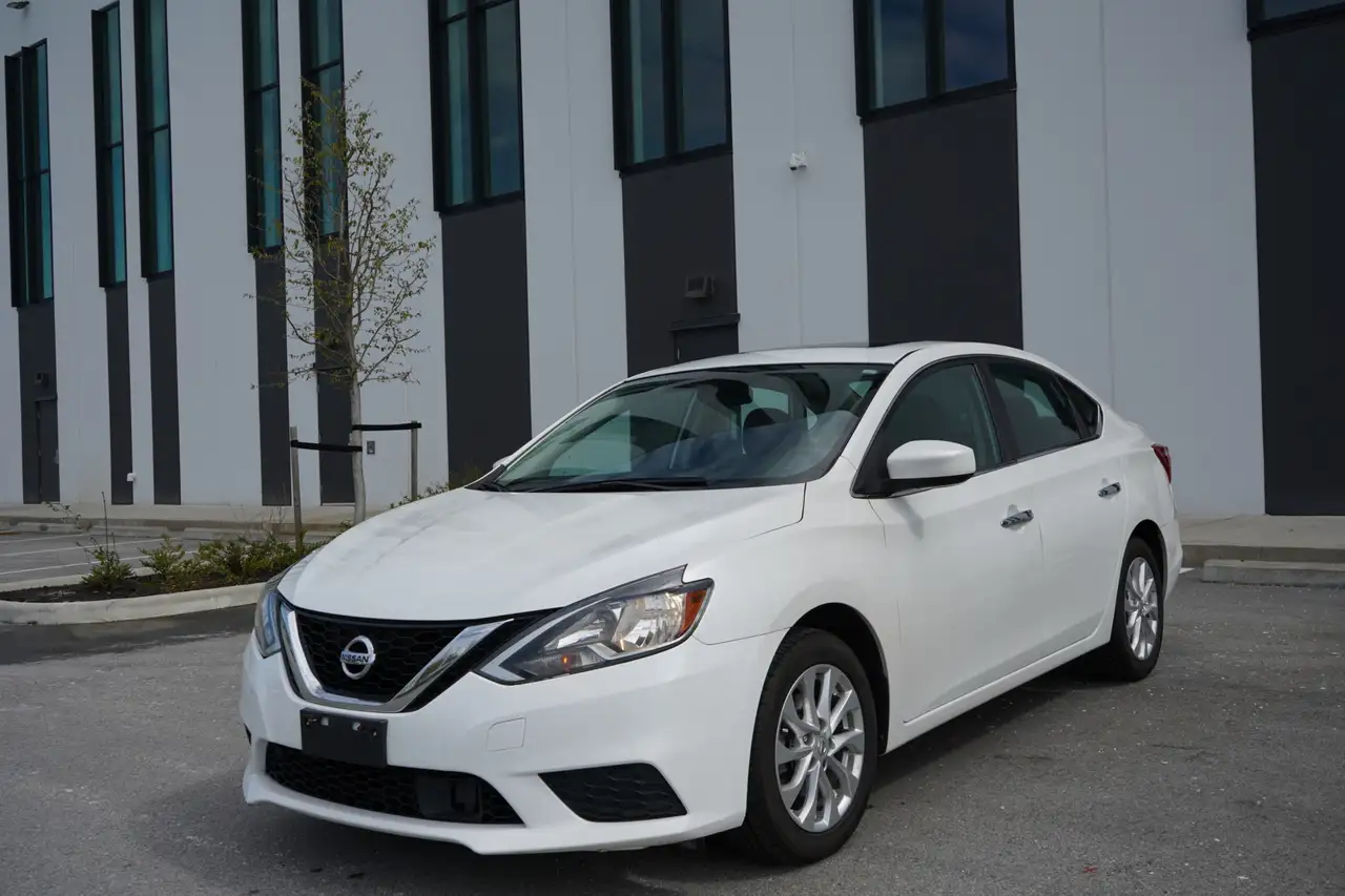 Nissan Sentra снимка Nissan Sentra