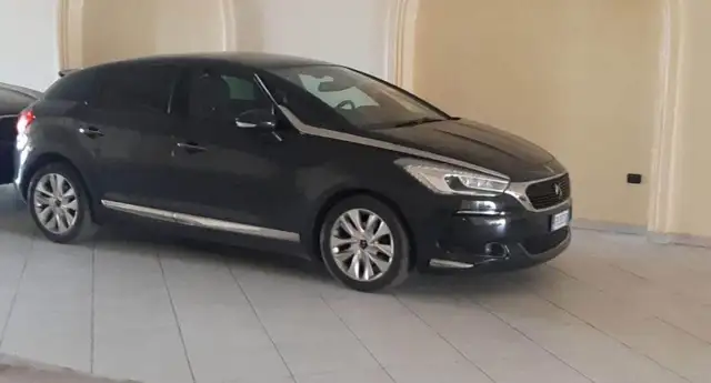 DS Automobiles DS 5 DS5 1.6 e-HDi 115 ETG6 So Chic