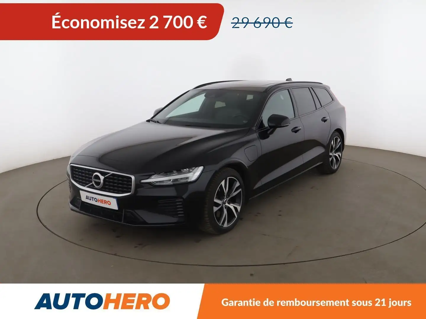 Volvo V60 2.0 T8 PHEV Twin Engine R-Design AWD Geartronic 8 Noir - 1