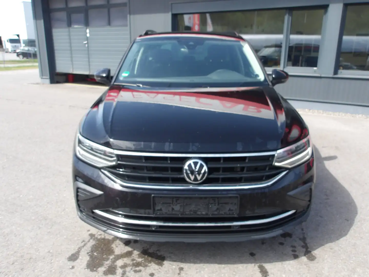 Volkswagen Tiguan Life eHybrid Schwarz - 2