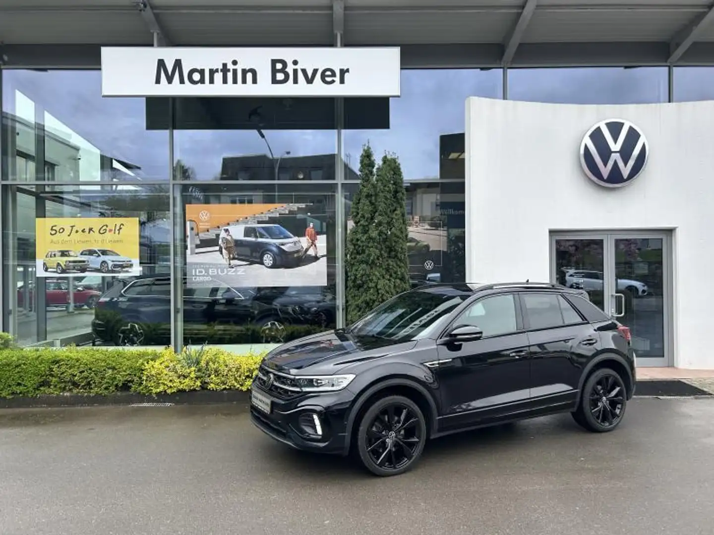 Volkswagen T-Roc R-Line 2.0 TDI 4Motion DSG Zwart - 1