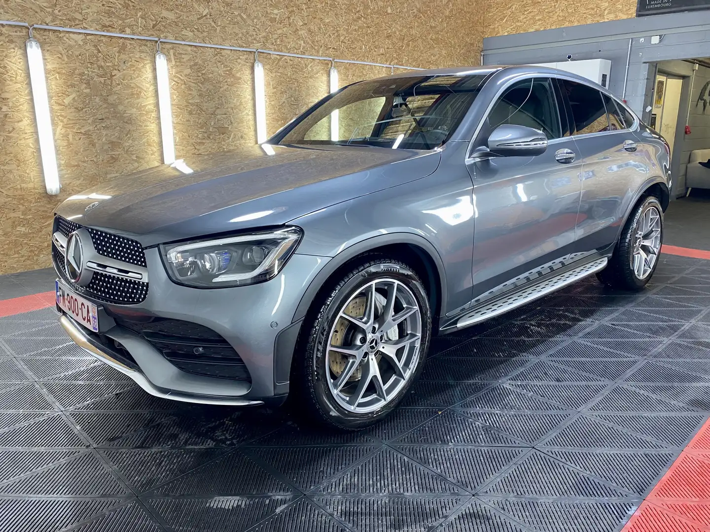 Mercedes-Benz GLC 220 d 9G-Tronic 4Matic AMG Line - 1