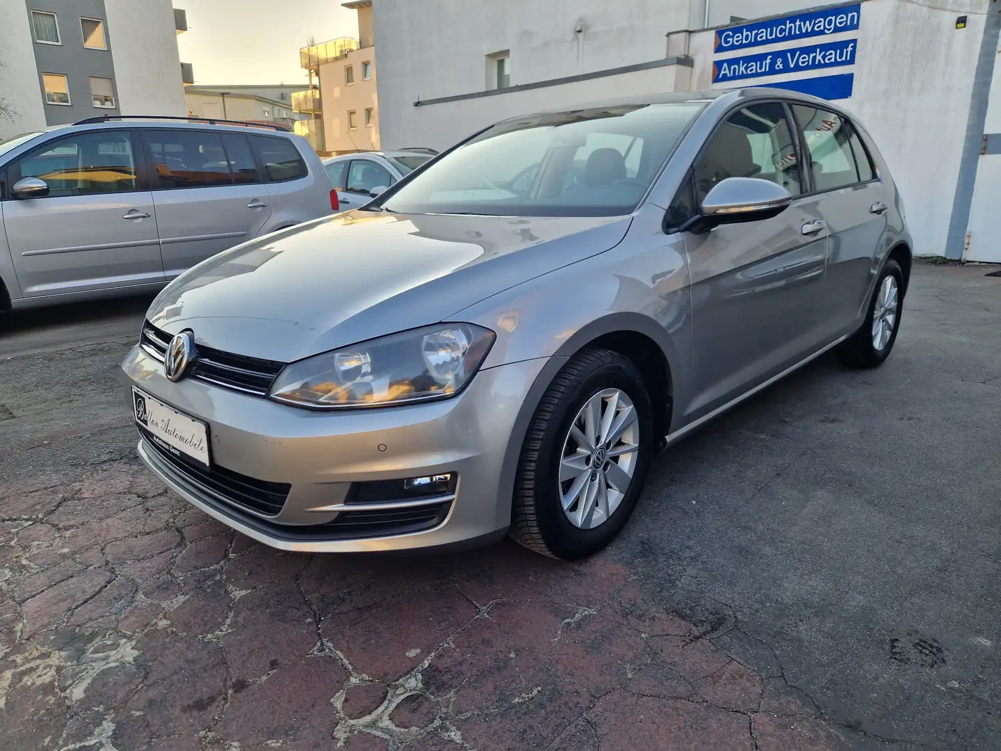 Volkswagen Golf Comfortline BMT Grau - 1