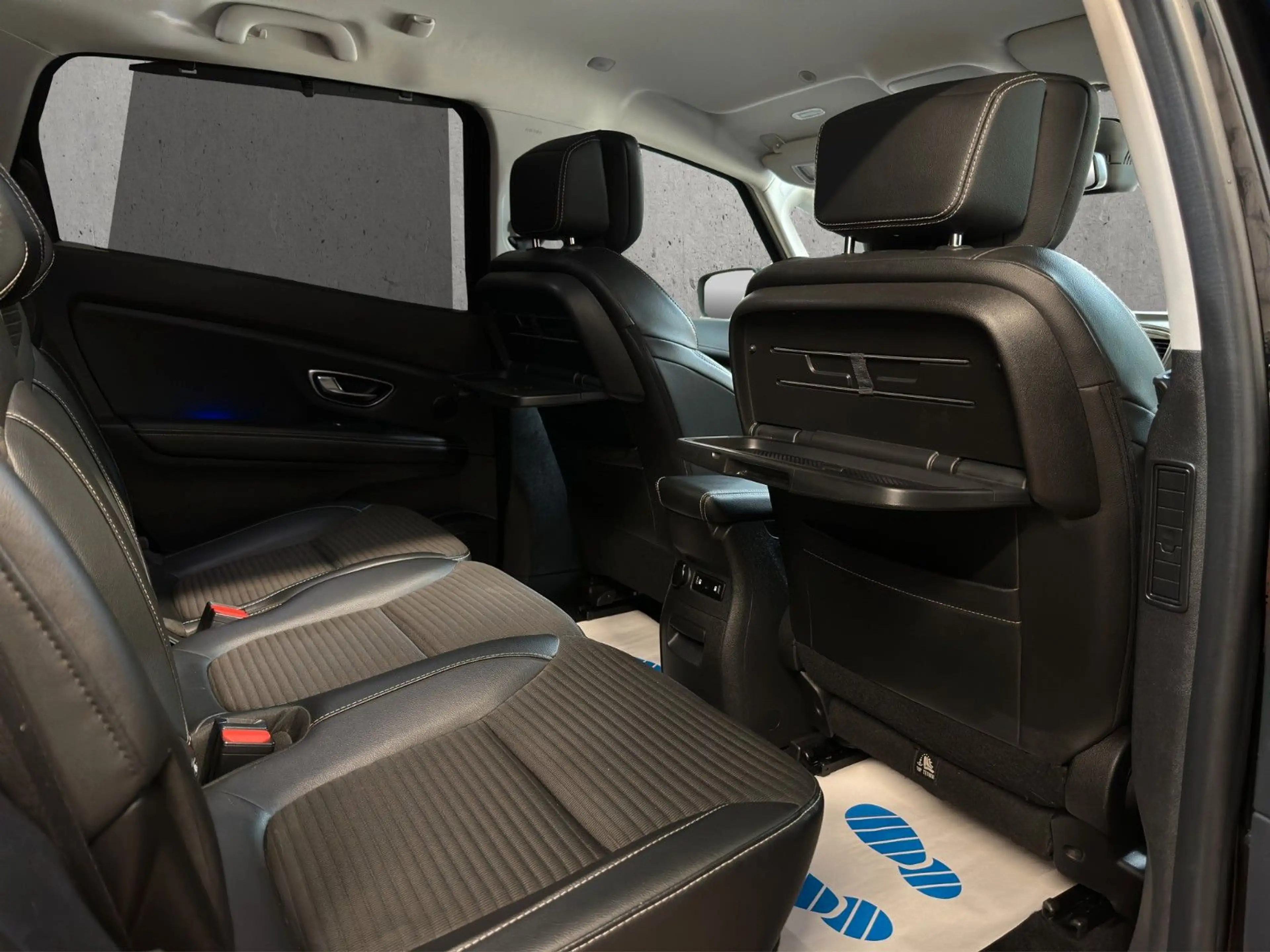 Renault Grand Scenic 1.6 dCi Energy BOSE-Edition — photo 3