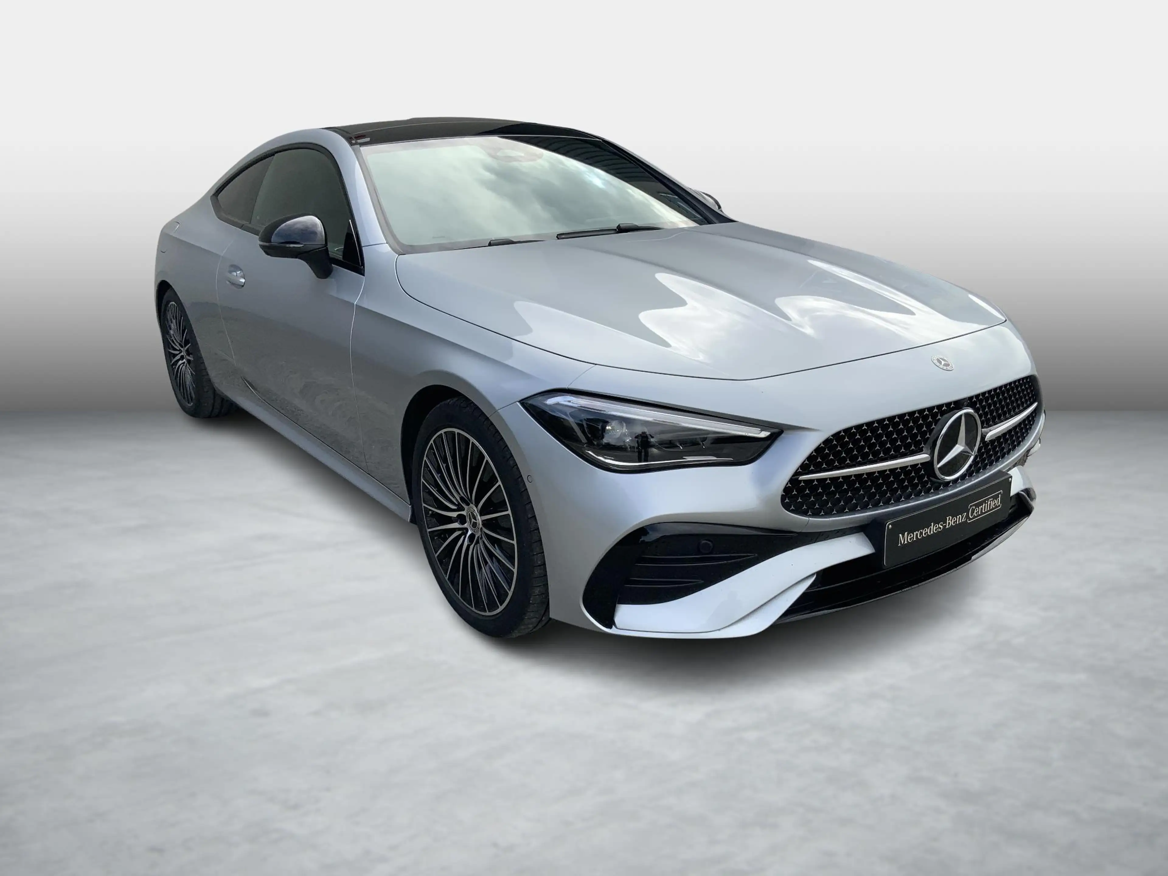 Mercedes-Benz CLE 180 Coupé AMG Line — photo 2