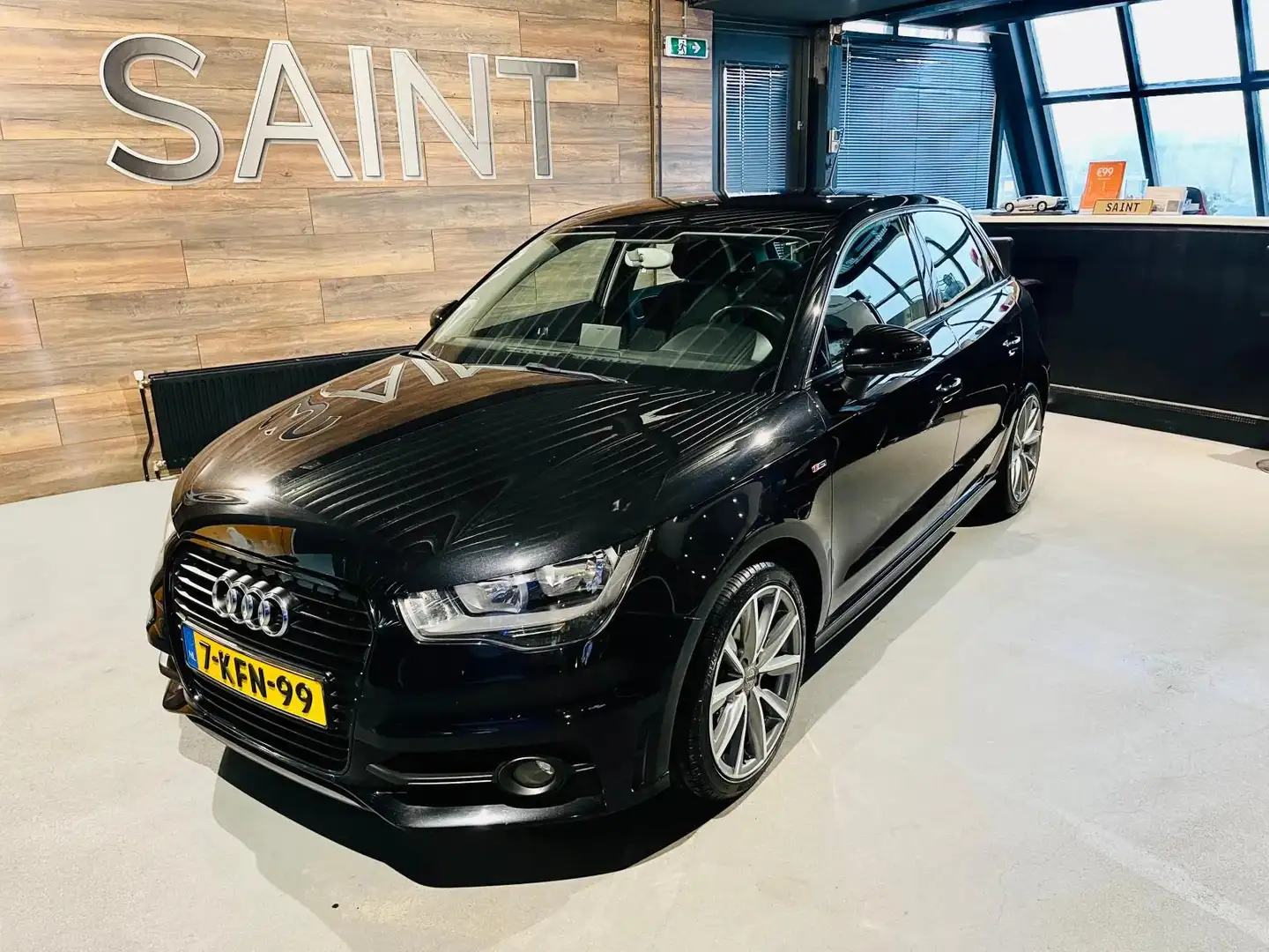 Audi A1 Sportback 1.2 TFSI Attraction Pro Line Business Fekete - 2