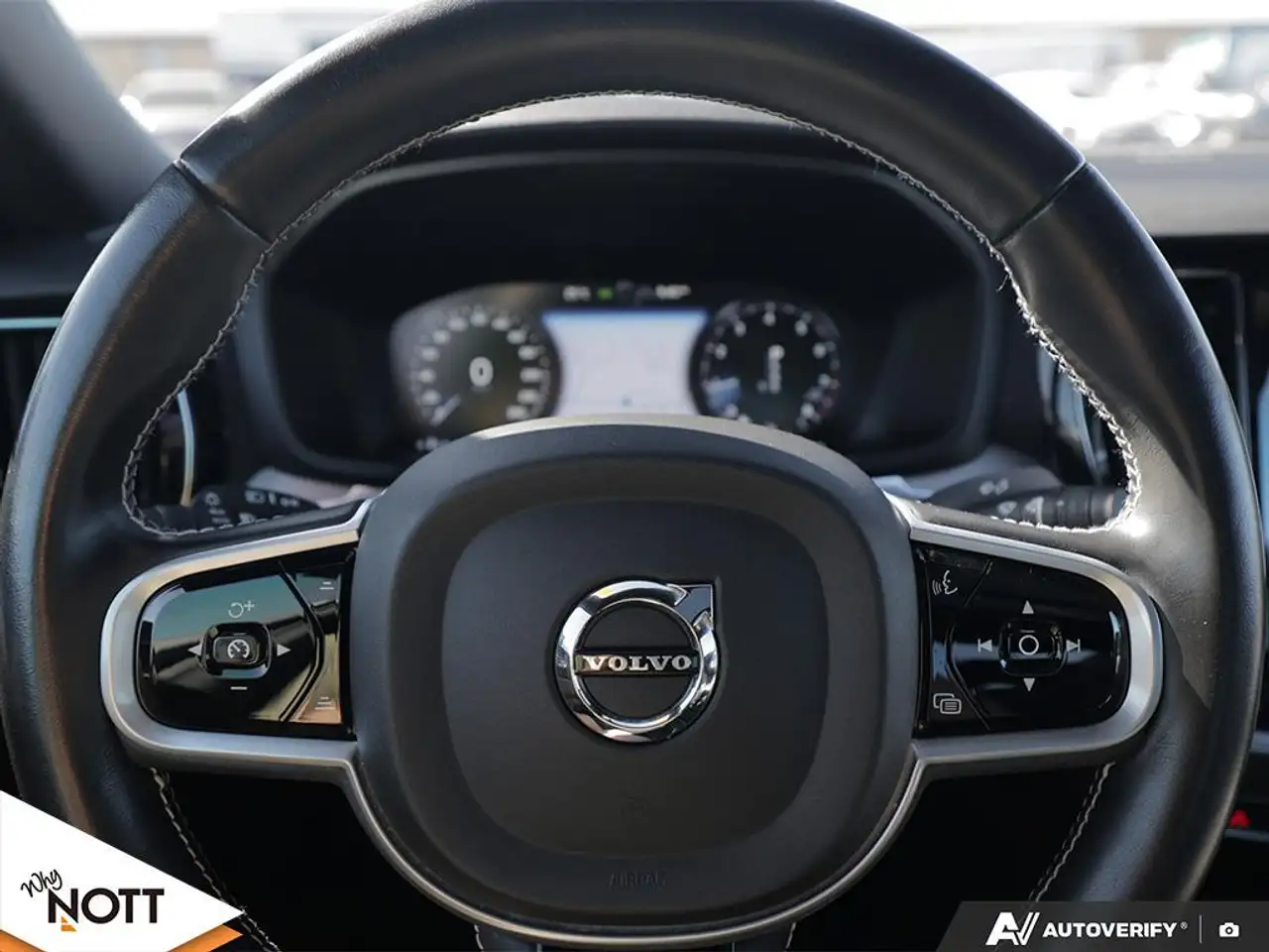 Volvo S60 снимка Volvo S60