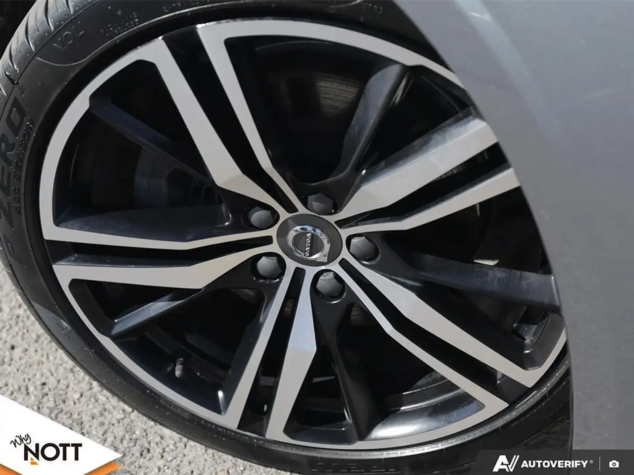 Volvo S60 снимка Volvo S60