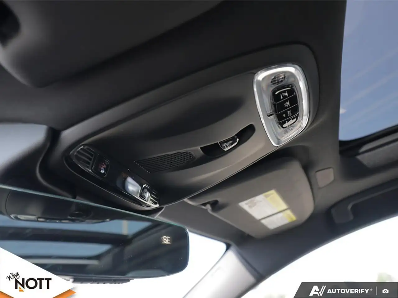 Volvo S60 снимка Volvo S60