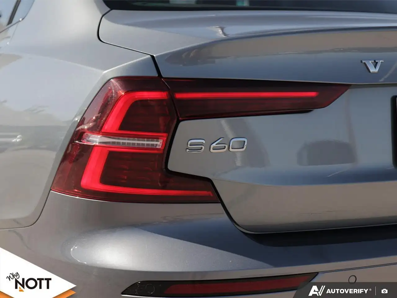Volvo S60 снимка Volvo S60