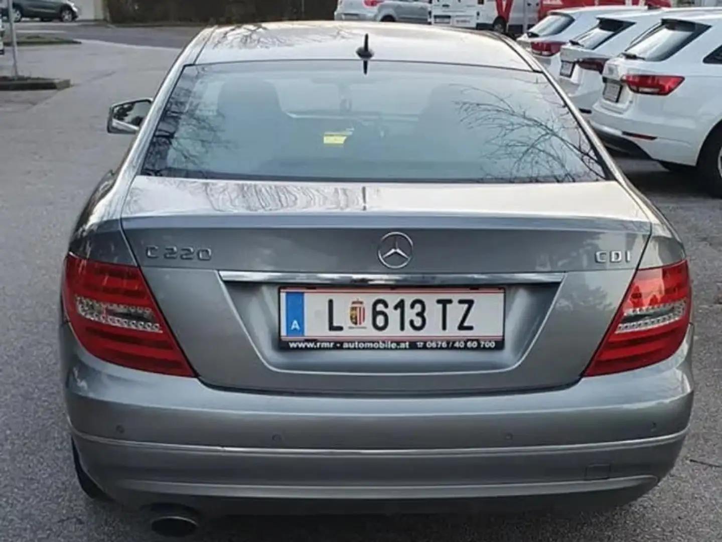 Mercedes-Benz C 220 CDI DPF (BlueEFFICIENCY) Elegance Grau - 2