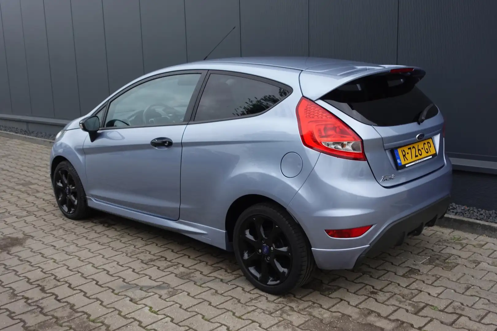 Ford Fiesta 1.25 Sport Blauw - 2