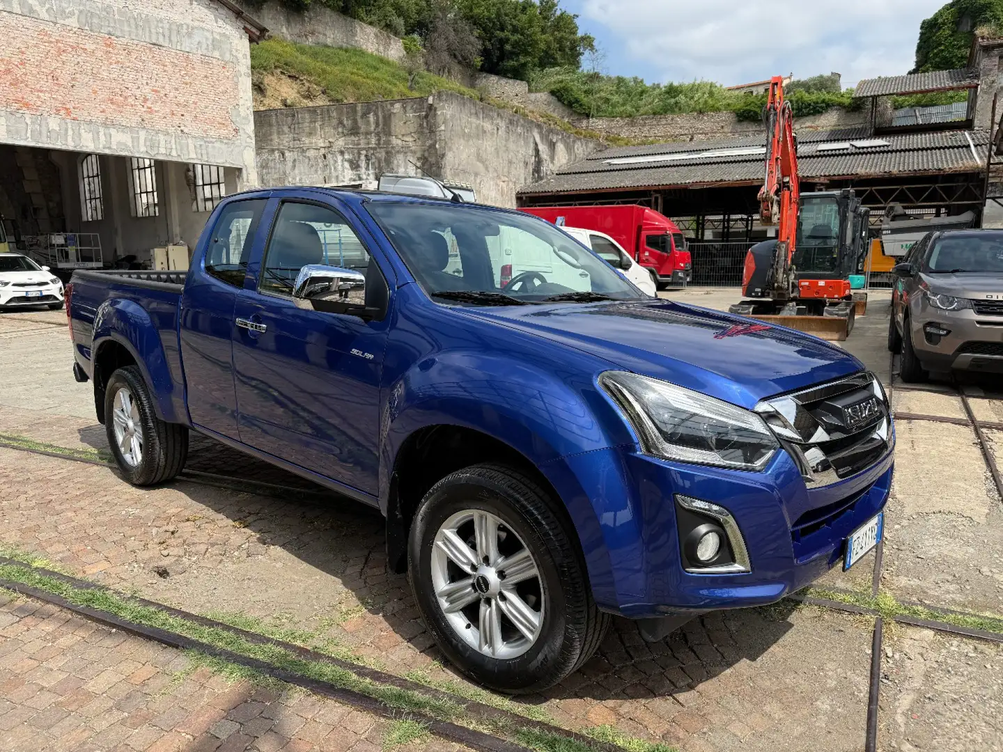 Isuzu D-Max 1.9 Crew Cab Solar Plus A/T 4WD Clima Bleu - 2