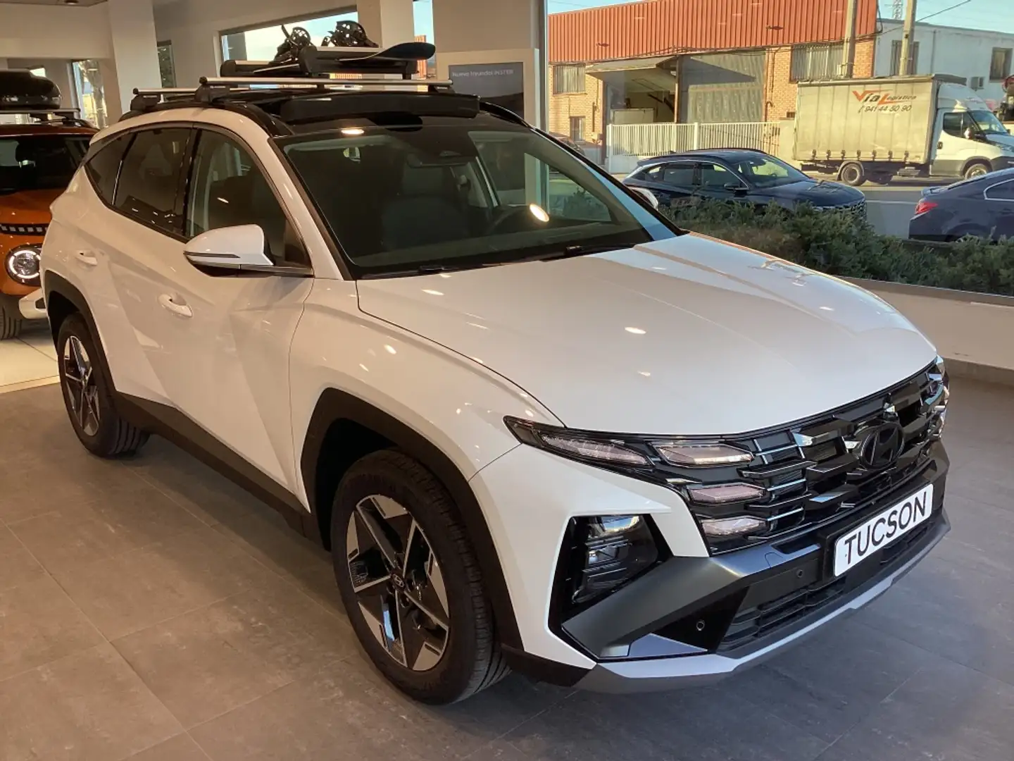 Hyundai TUCSON 1.6 T HEV Tecno Sky AT Blanco - 1