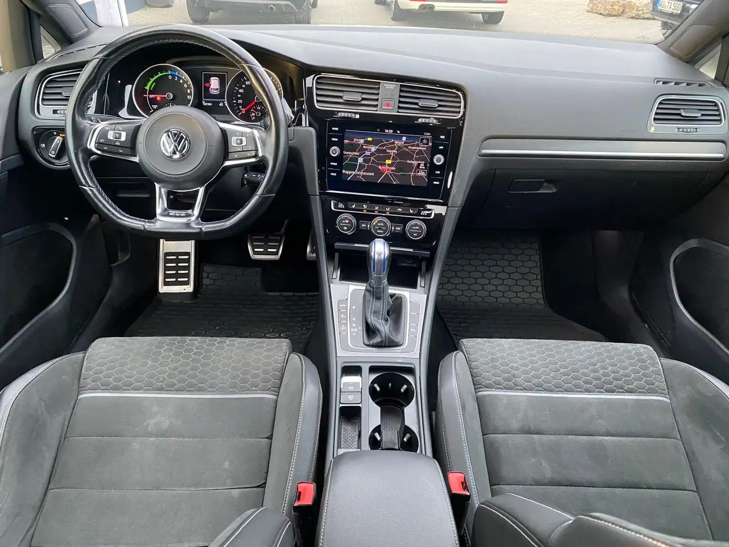 Volkswagen Golf VII Lim. GTE|LED|NAVI Blanc - 2