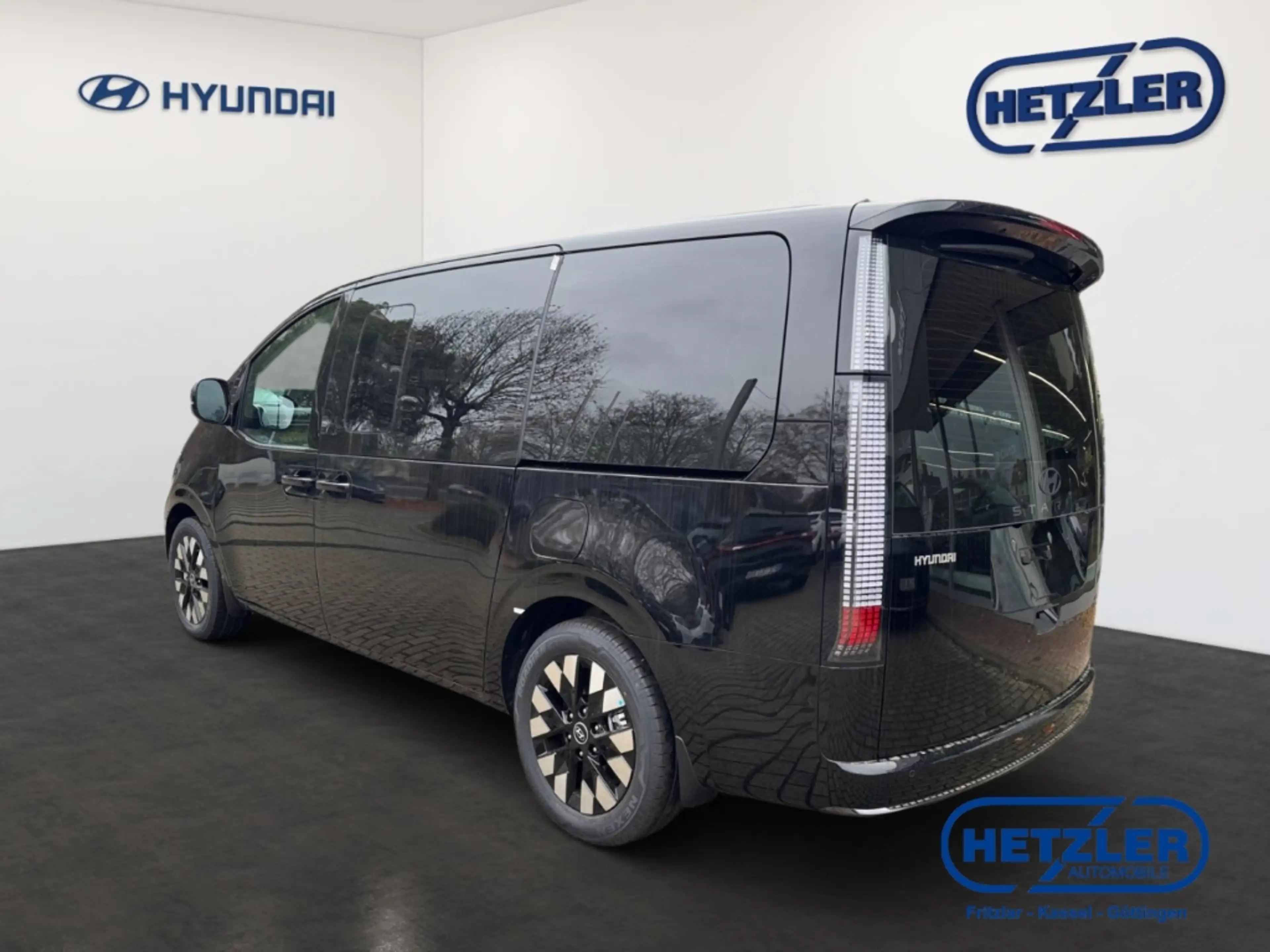 Hyundai STARIA Signature Hybrid 2WD 1.6 T-GDI EU6e 7-Sitzer Navi — photo 4