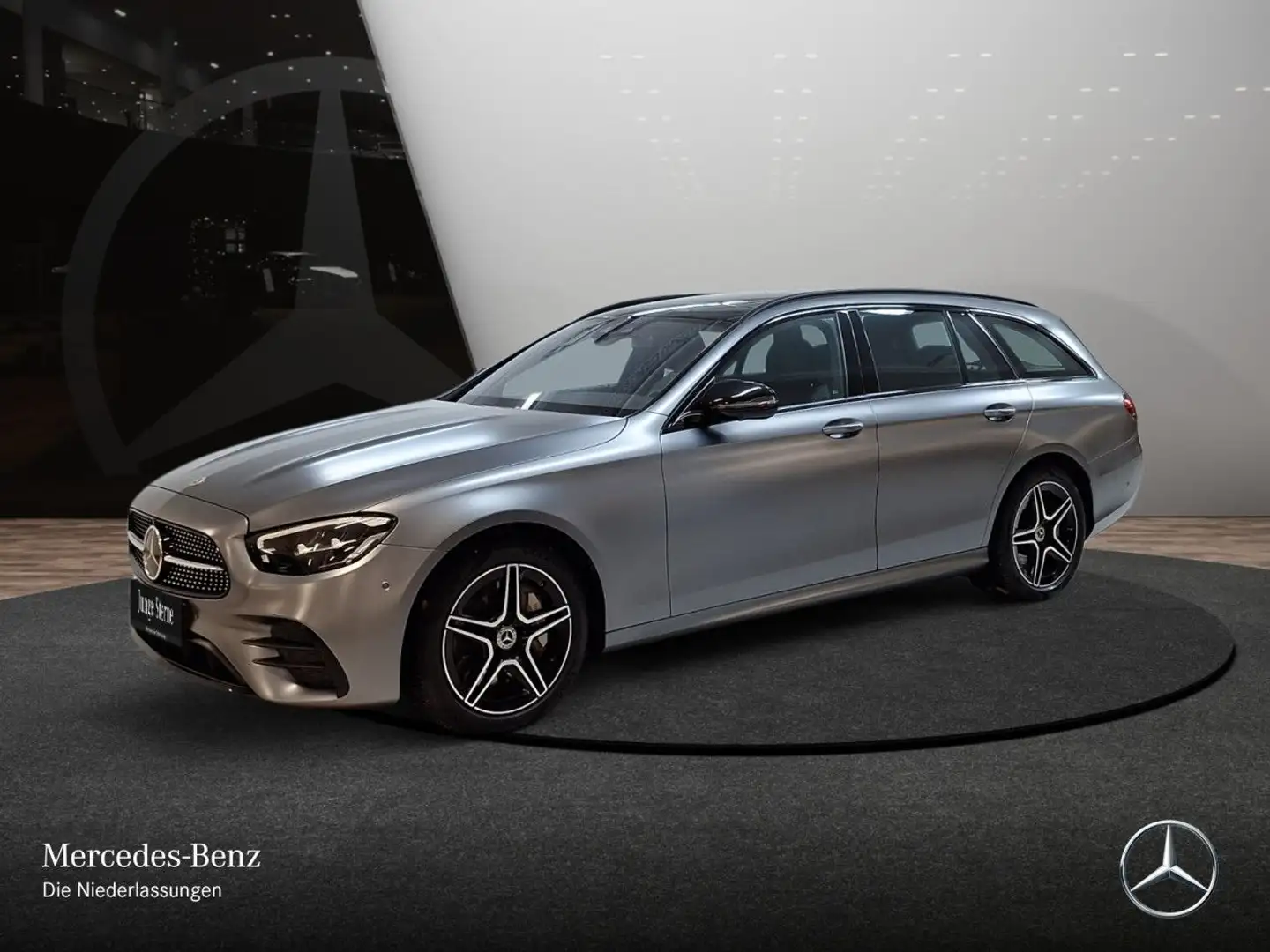 Mercedes-Benz E 300 de T AMG+NIGHT+PANO+360+AHK+LED+FAHRASS+9G Grau - 2