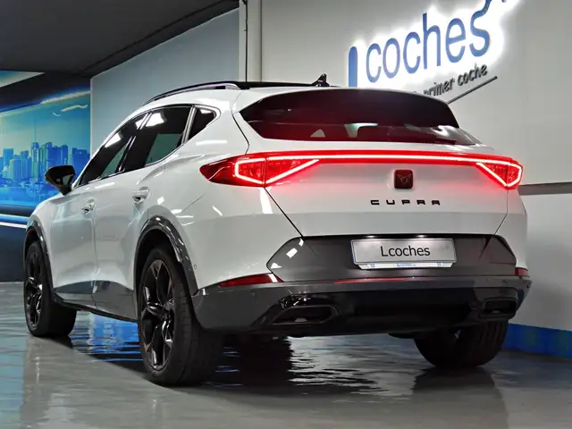 Cupra Formentor view 8