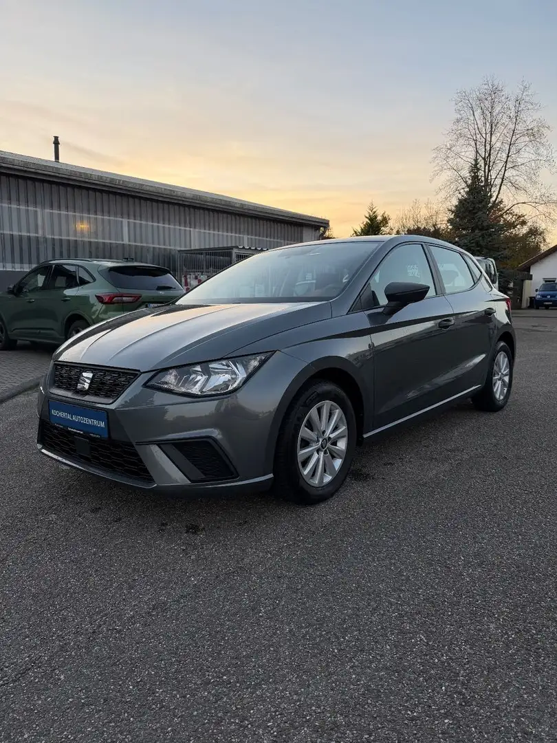 SEAT Ibiza 1.6 TDI Reference Garantie Grau - 1