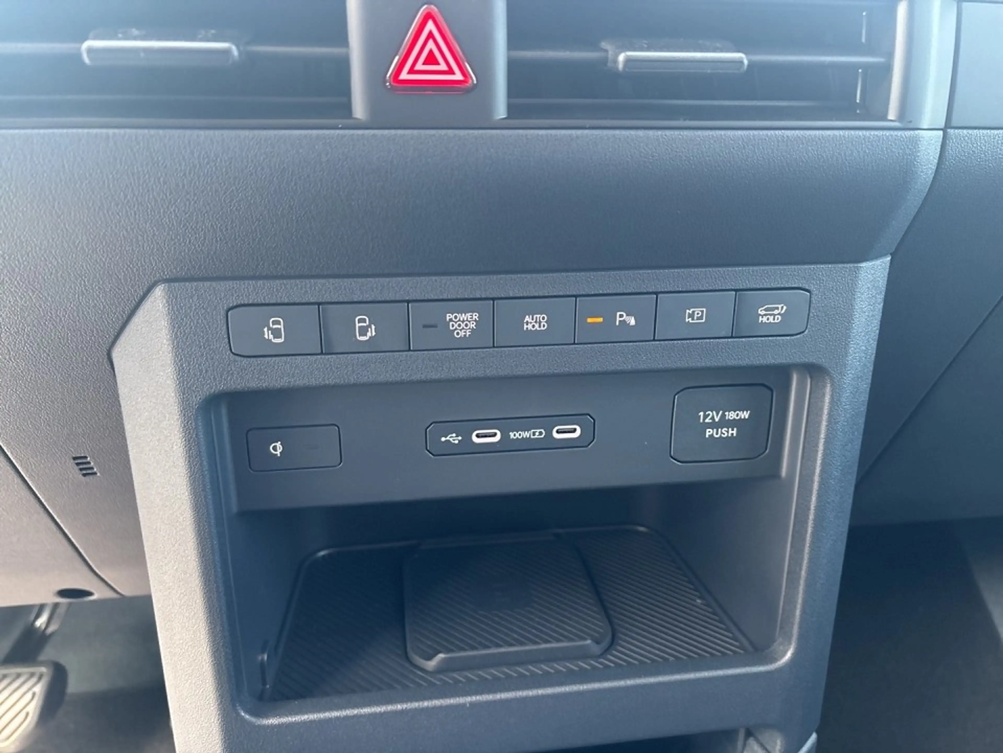 Kia PV5 Passenger 71.2 ELITE 2-3-0 WP Smart Power Allwetter — photo 14