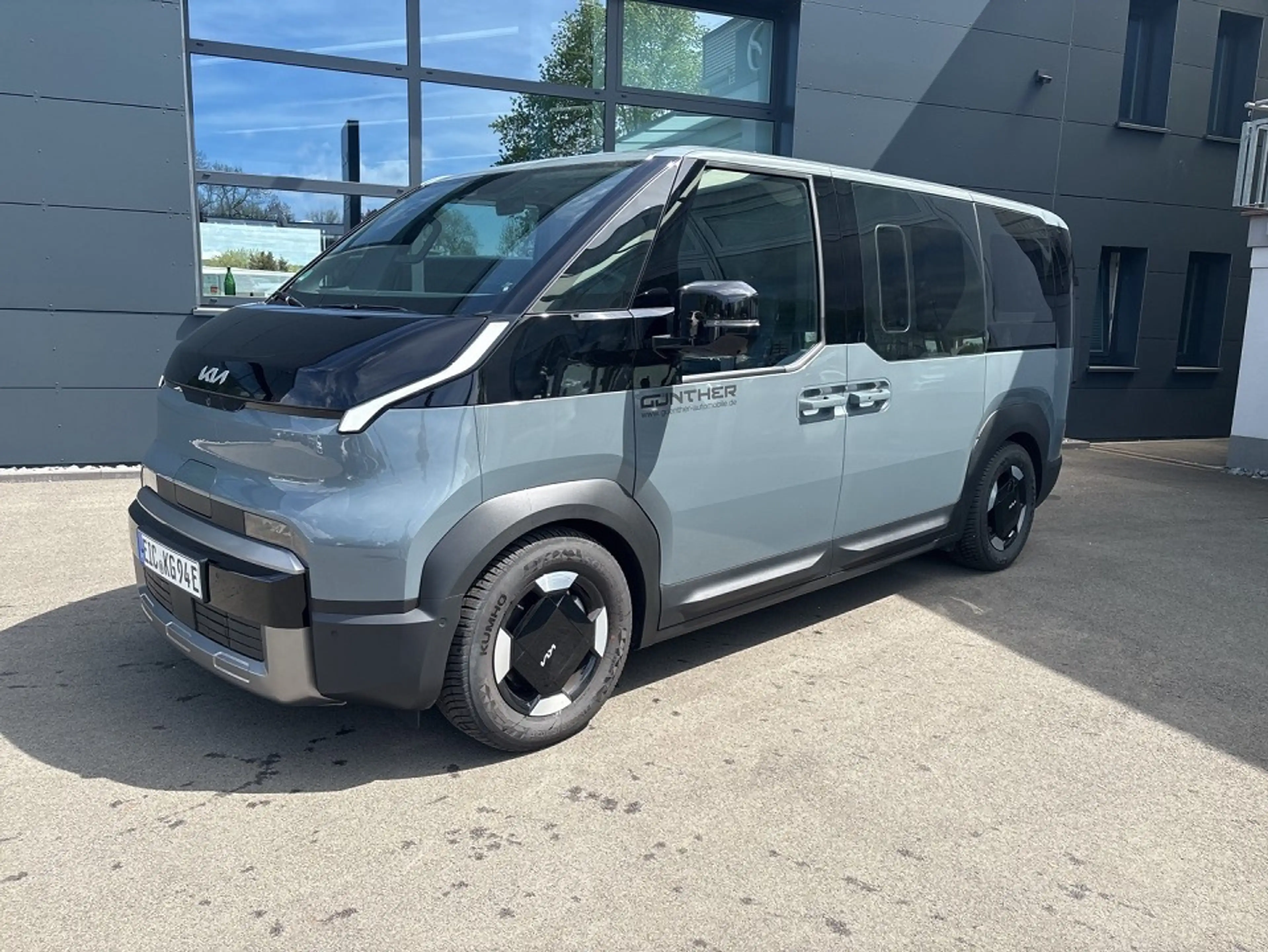 Kia PV5 Passenger 71.2 ELITE 2-3-0 WP Smart Power Allwetter — photo 2
