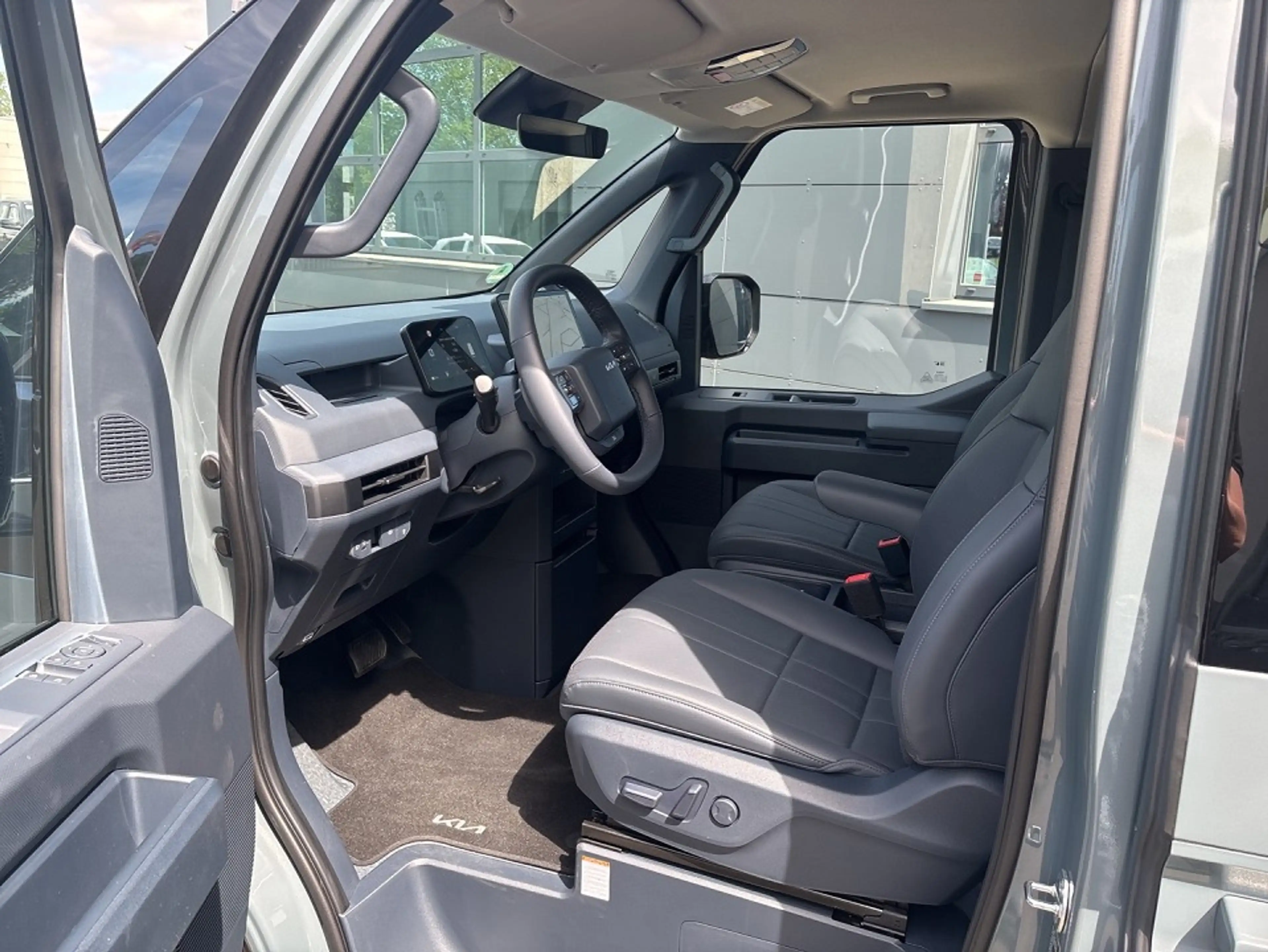 Kia PV5 Passenger 71.2 ELITE 2-3-0 WP Smart Power Allwetter — photo 6