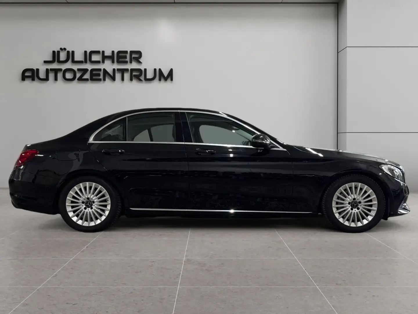 Mercedes-Benz C 400 4Matic Autom. EXCLUSIVE, Rentnerfahrzeug Negro - 2