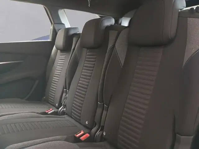 Peugeot 5008 view 13
