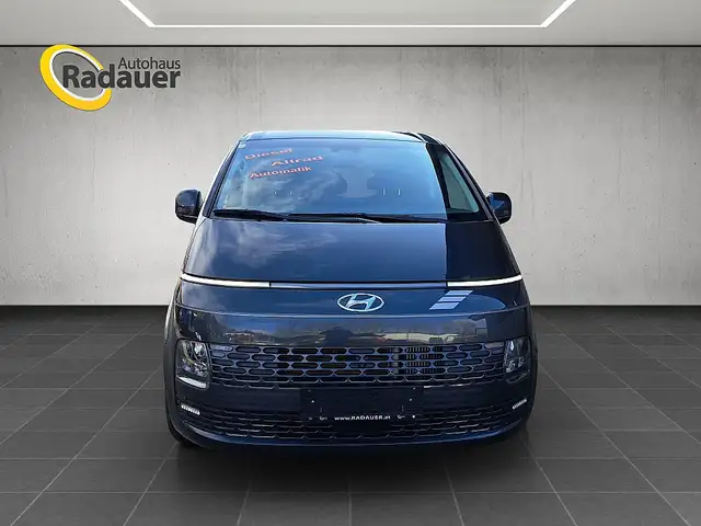 Hyundai STARIA Staria Bus 2,2 CRDi Trend Line 4WD DCT Aut.