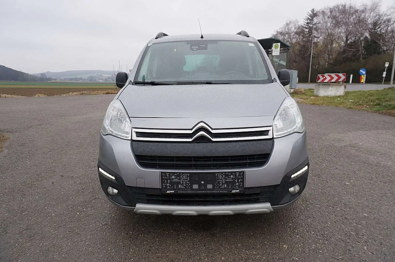 Citroen Berlingo Multispace BlueHDI 100 XTR Grau - 1