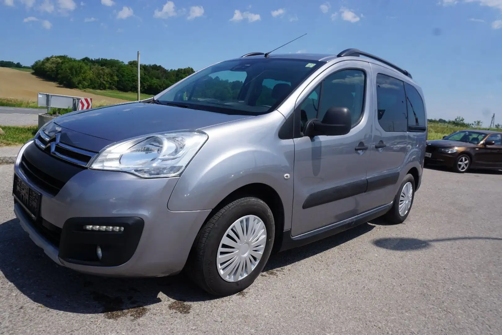 Citroen Berlingo Multispace BlueHDI 100 XTR Grau - 2