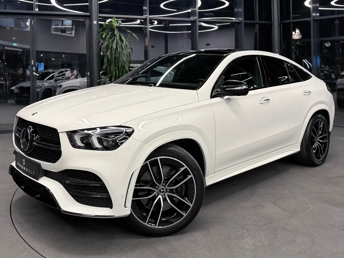 Mercedes-Benz GLE 350 d 4Matic Coupé, Burmester, Pano, Sitzklima, Weiß - 2