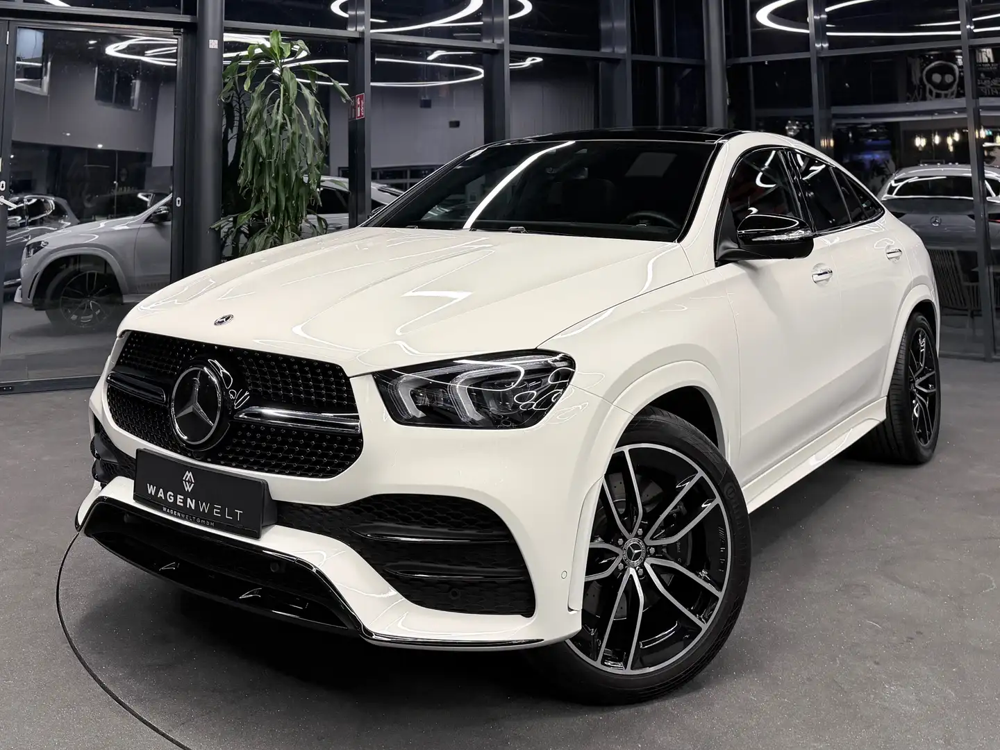 Mercedes-Benz GLE 350 d 4Matic Coupé, Burmester, Pano, Sitzklima, Weiß - 1