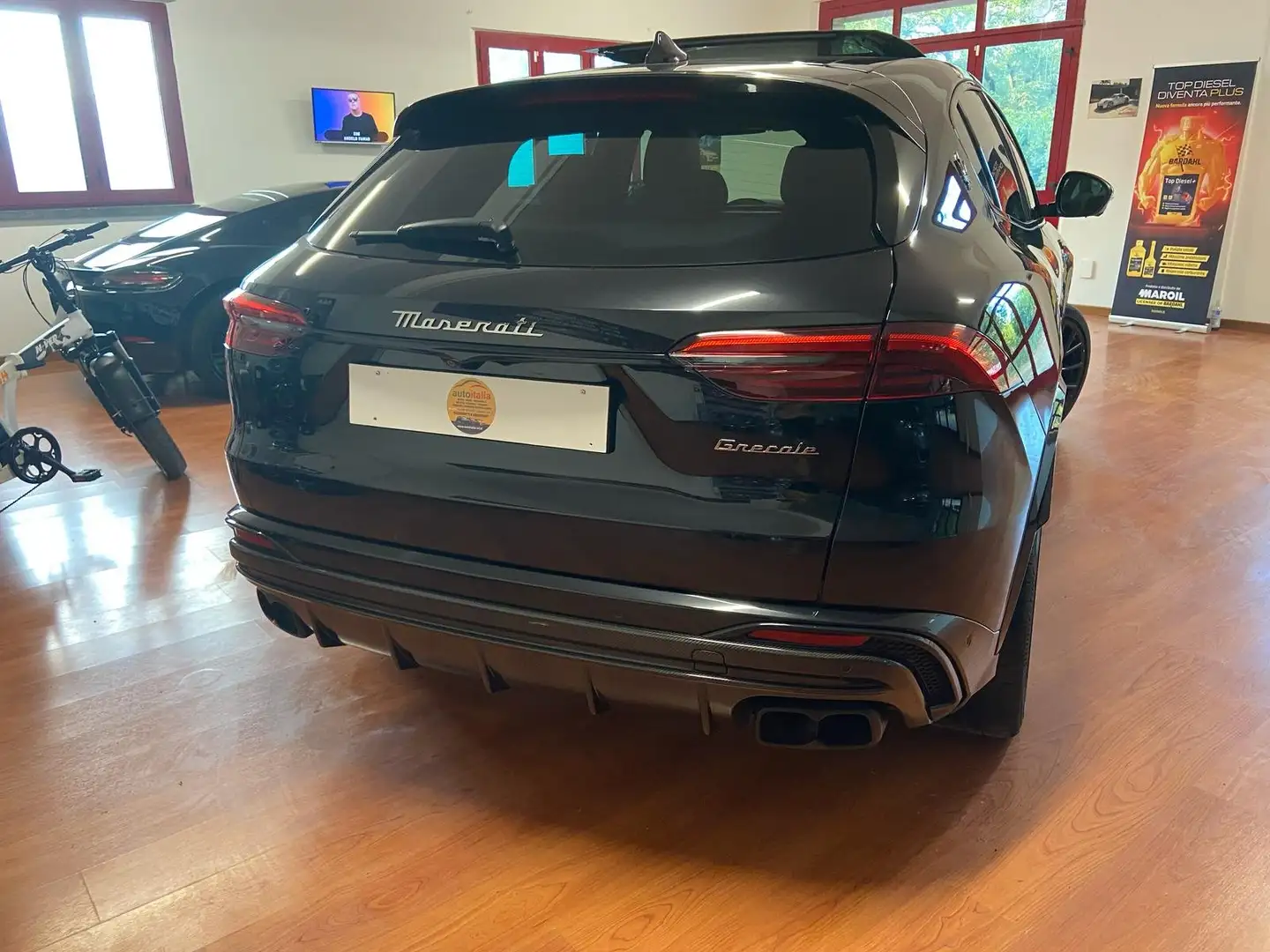 Maserati Grecale Grecale 3.0 V6 Trofeo 530cv auto Noir - 2